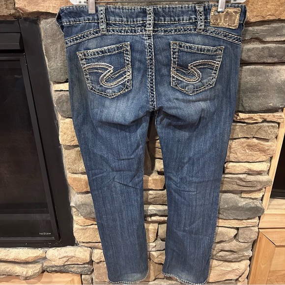 Silver Jeans Women's Tuesday women’s size 16.5 Straight Leg Blue Denim - Picture 5 of 8